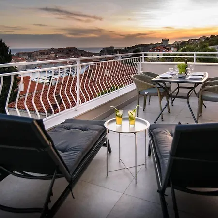 Leoni Apartmán